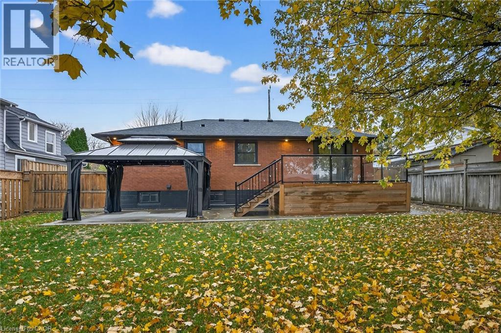 2298 Fassel Avenue, Burlington, Ontario  L7R 3P3 - Photo 2 - 40785804