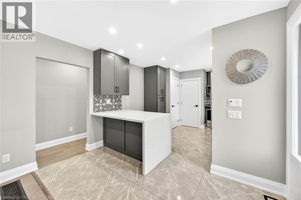 2298 Fassel Avenue, Burlington, Ontario  L7R 3P3 - Photo 8 - 40785804