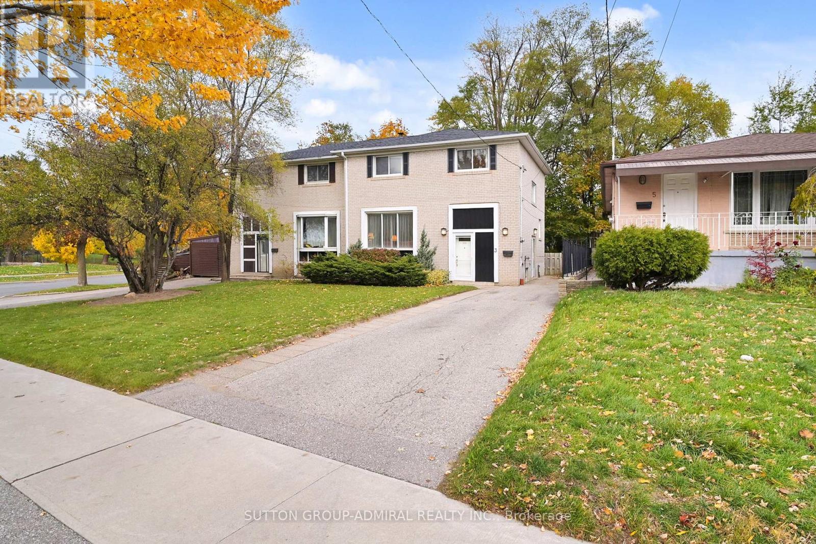 3 REGATTA CRESCENT, Toronto, Ontario