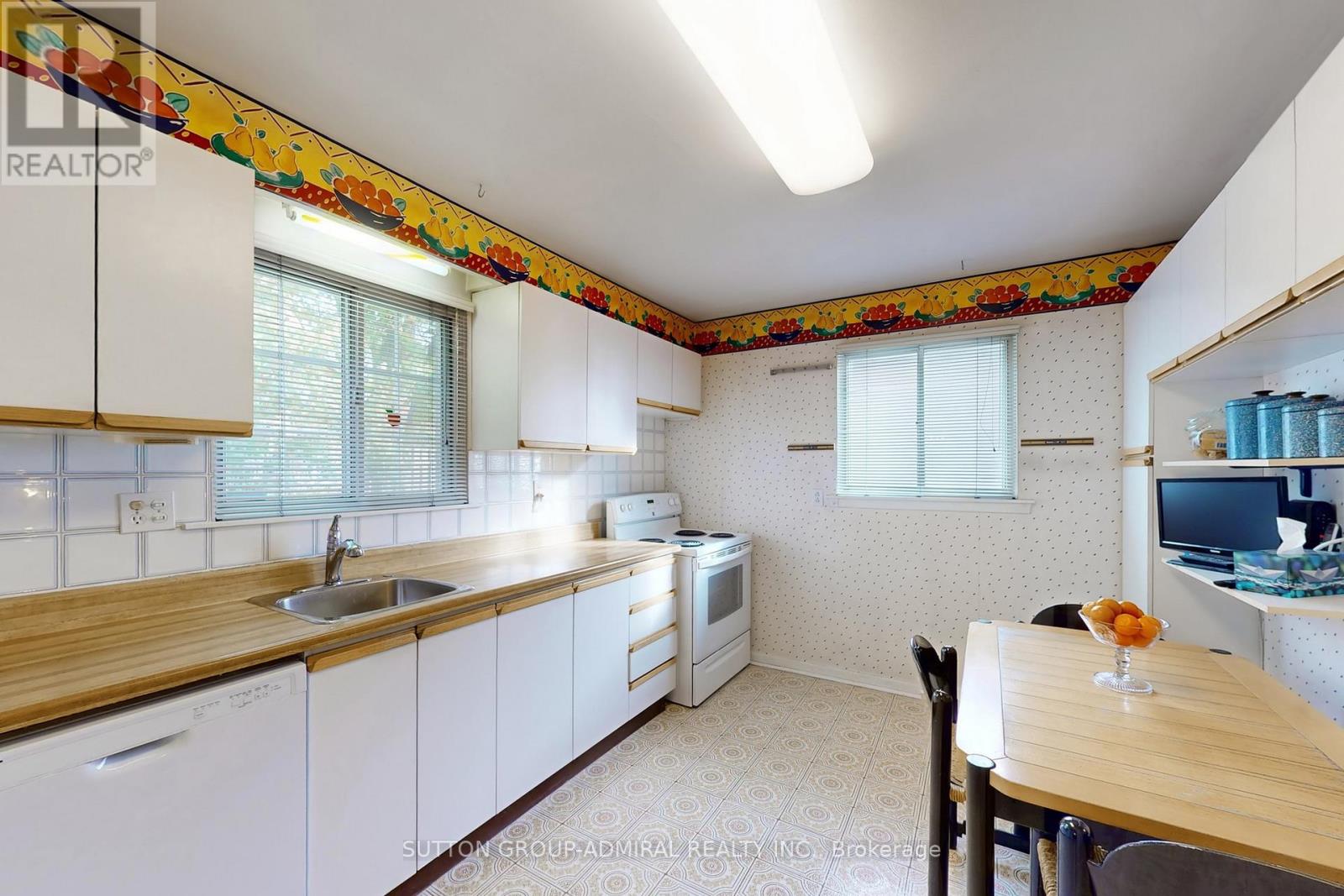 3 Regatta Crescent, Toronto, Ontario  M2R 2X7 - Photo 11 - C12531650