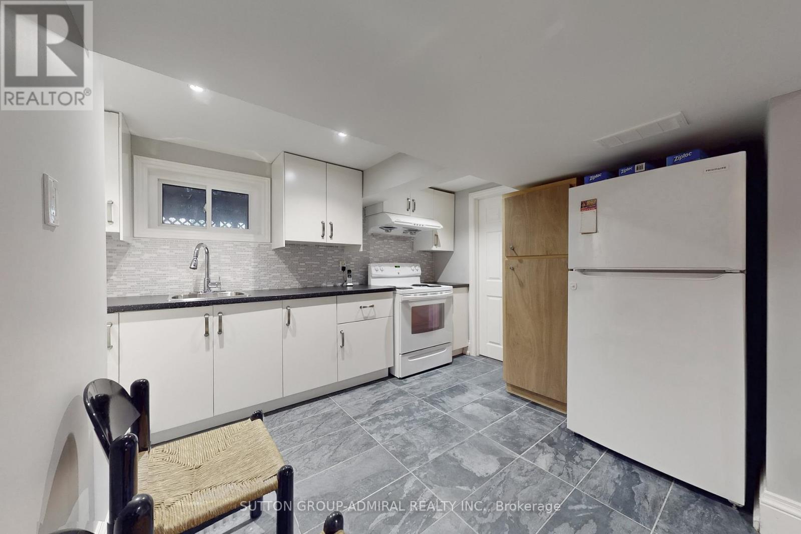 3 Regatta Crescent, Toronto, Ontario  M2R 2X7 - Photo 32 - C12531650