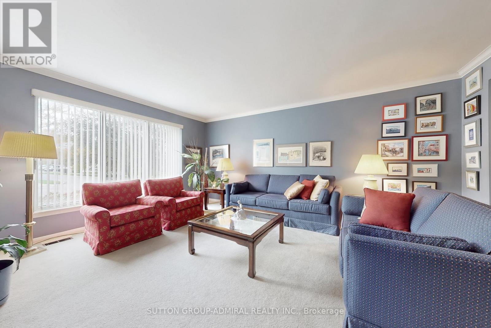 3 Regatta Crescent, Toronto, Ontario  M2R 2X7 - Photo 4 - C12531650