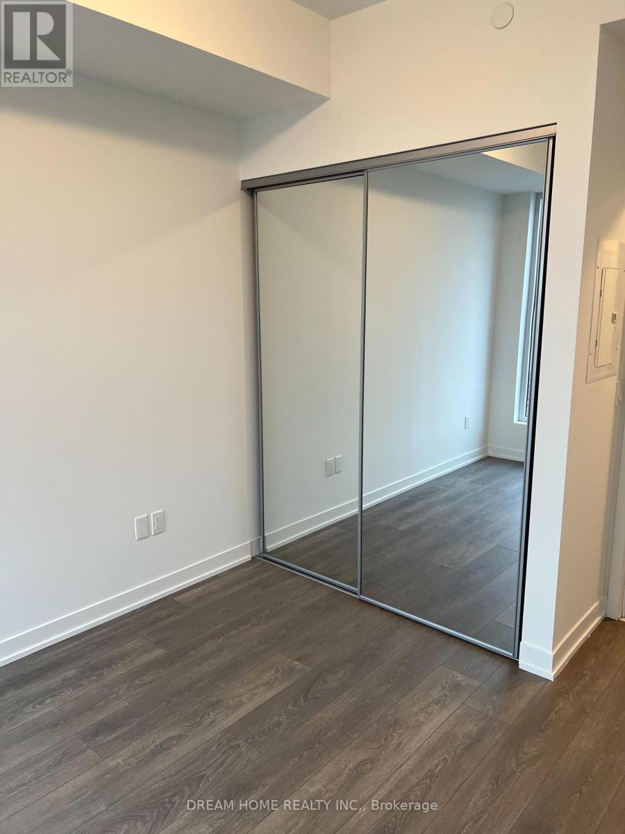 806 - 474 Caldari Road, Vaughan, Ontario  L4K 0R5 - Photo 3 - N12531620