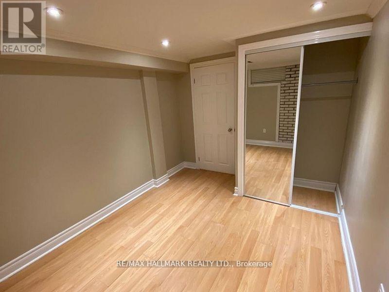 Bsmnt - 24 Hillview Drive, Newmarket, Ontario  L3Y 4H9 - Photo 5 - N12531648