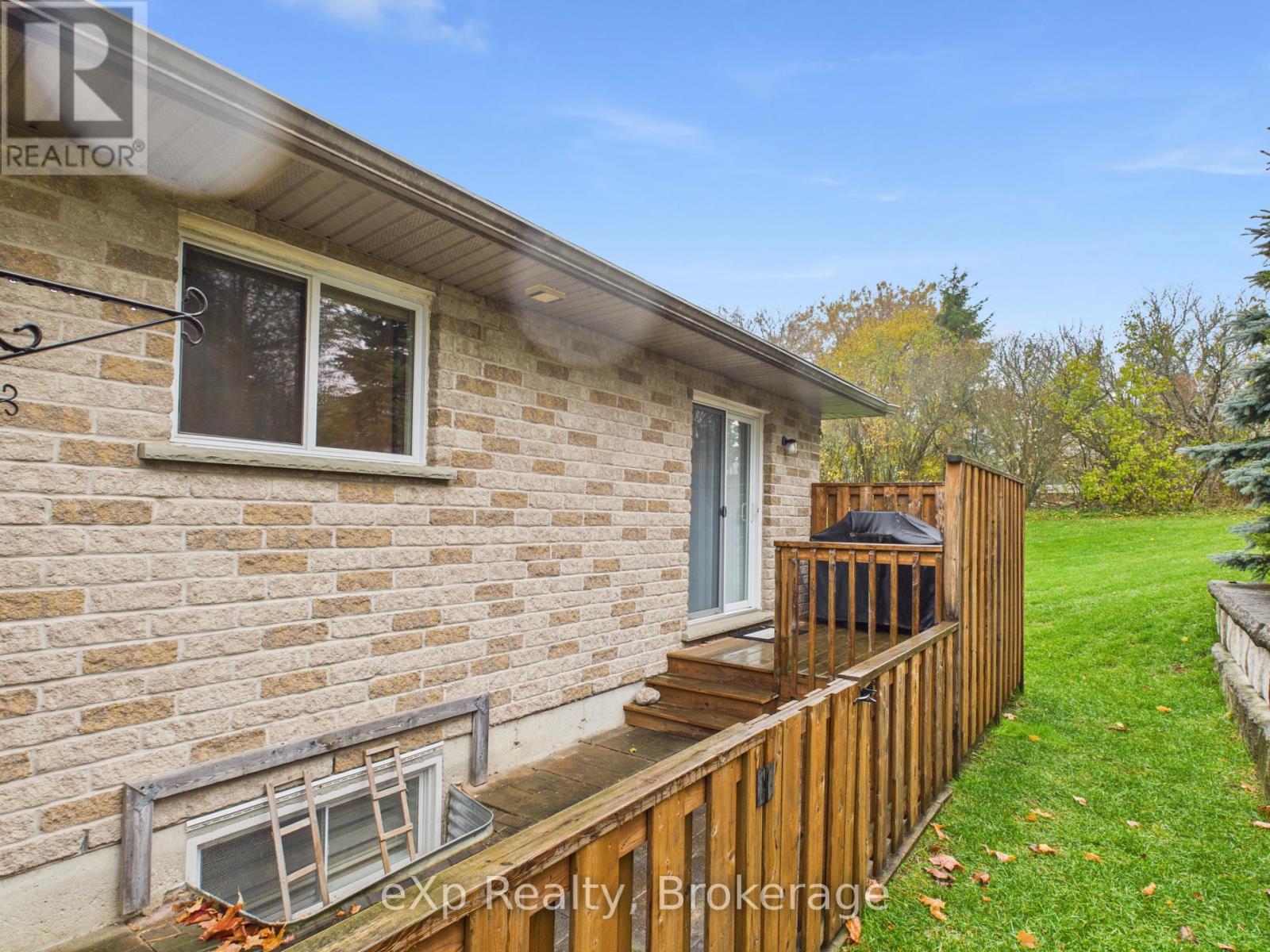 9 - 302 Park Street W, West Grey, Ontario  N0G 1R0 - Photo 22 - X12531696