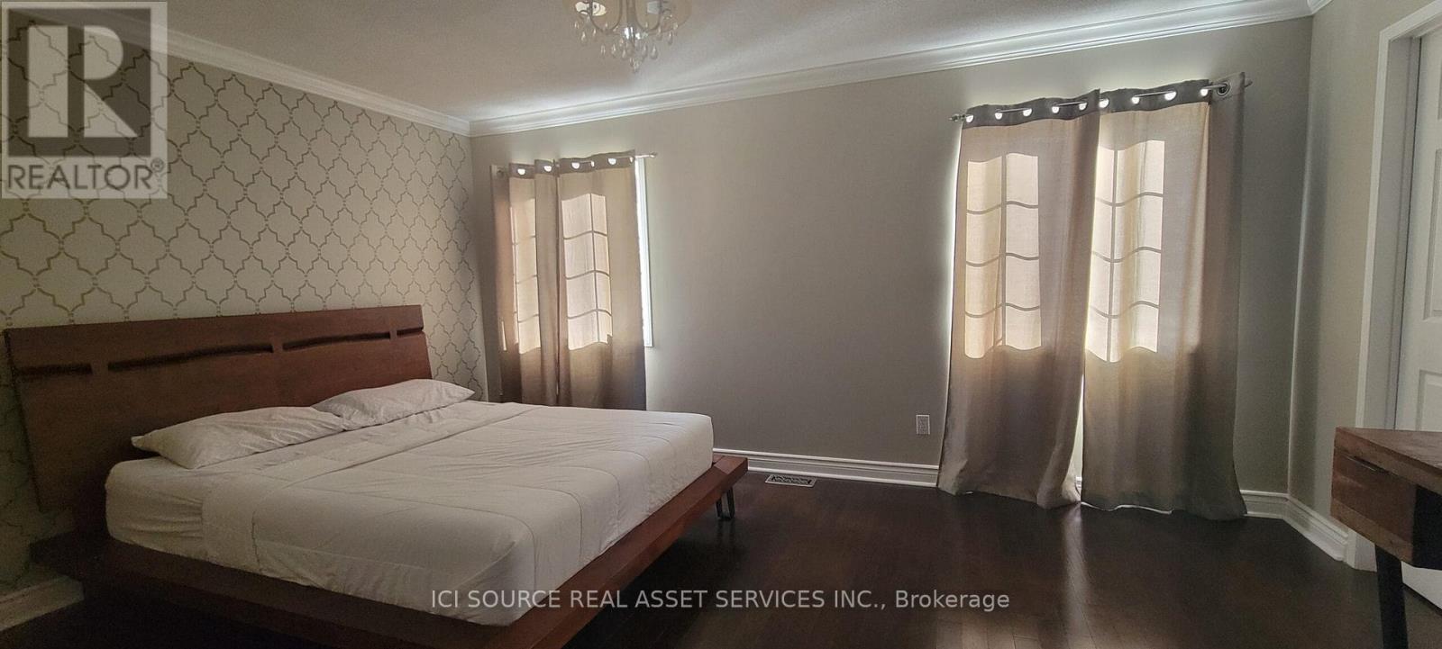 3892 Arbourview Terrace, Mississauga, Ontario  L5M 7B7 - Photo 11 - W12531626