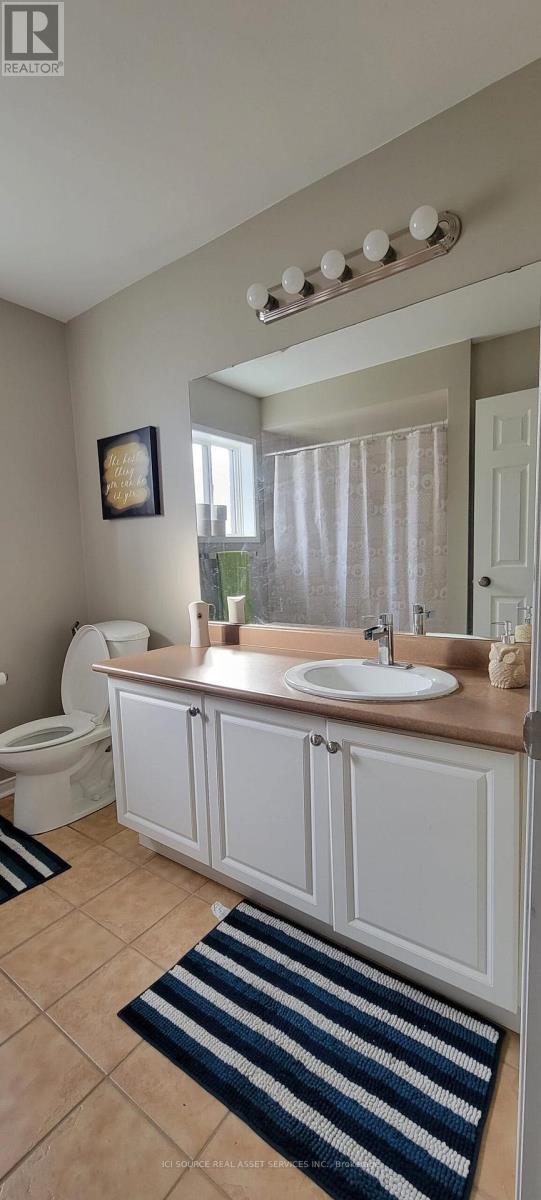 3892 Arbourview Terrace, Mississauga, Ontario  L5M 7B7 - Photo 13 - W12531626