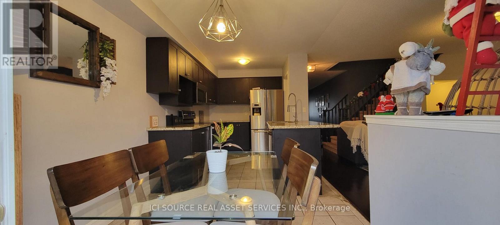 3892 Arbourview Terrace, Mississauga, Ontario  L5M 7B7 - Photo 17 - W12531626