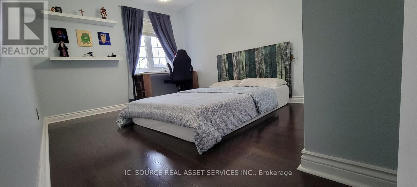 3892 Arbourview Terrace, Mississauga, Ontario  L5M 7B7 - Photo 5 - W12531626