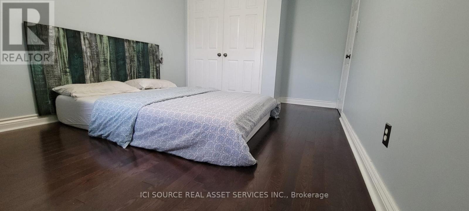 3892 Arbourview Terrace, Mississauga, Ontario  L5M 7B7 - Photo 7 - W12531626