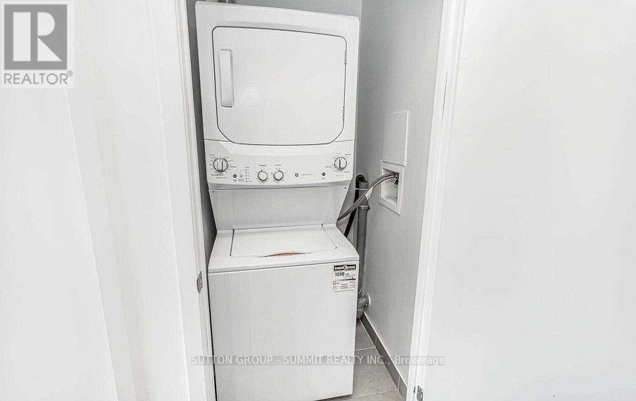 2003 - 2560 Eglinton Avenue, Mississauga, Ontario  L5M 5R1 - Photo 13 - W12531656