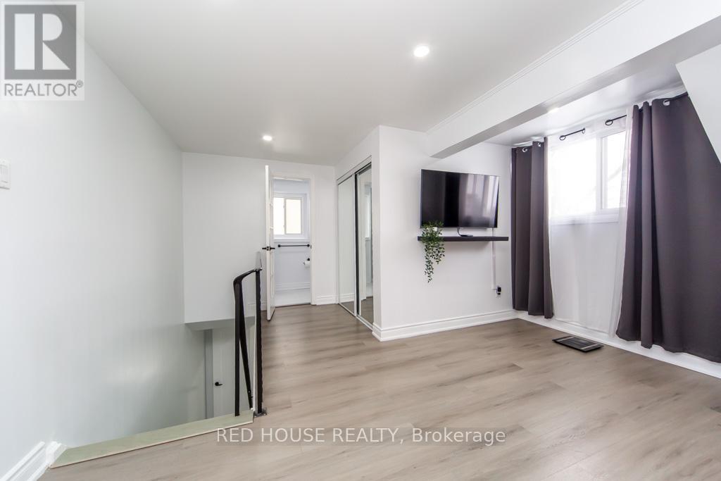 2 - 87 Irwin Road, Toronto, Ontario  M9W 5W1 - Photo 23 - W12531670