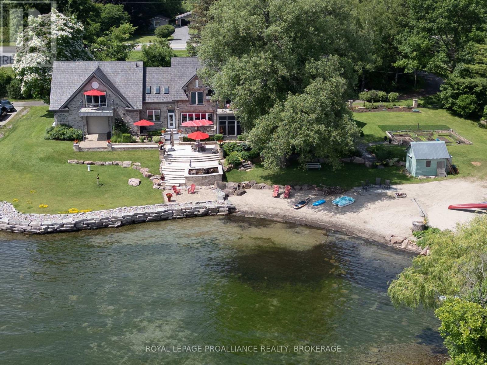 147 1000 Island Parkway, Leeds And The Thousand Islands, Ontario  K7G 2V4 - Photo 1 - X12531712