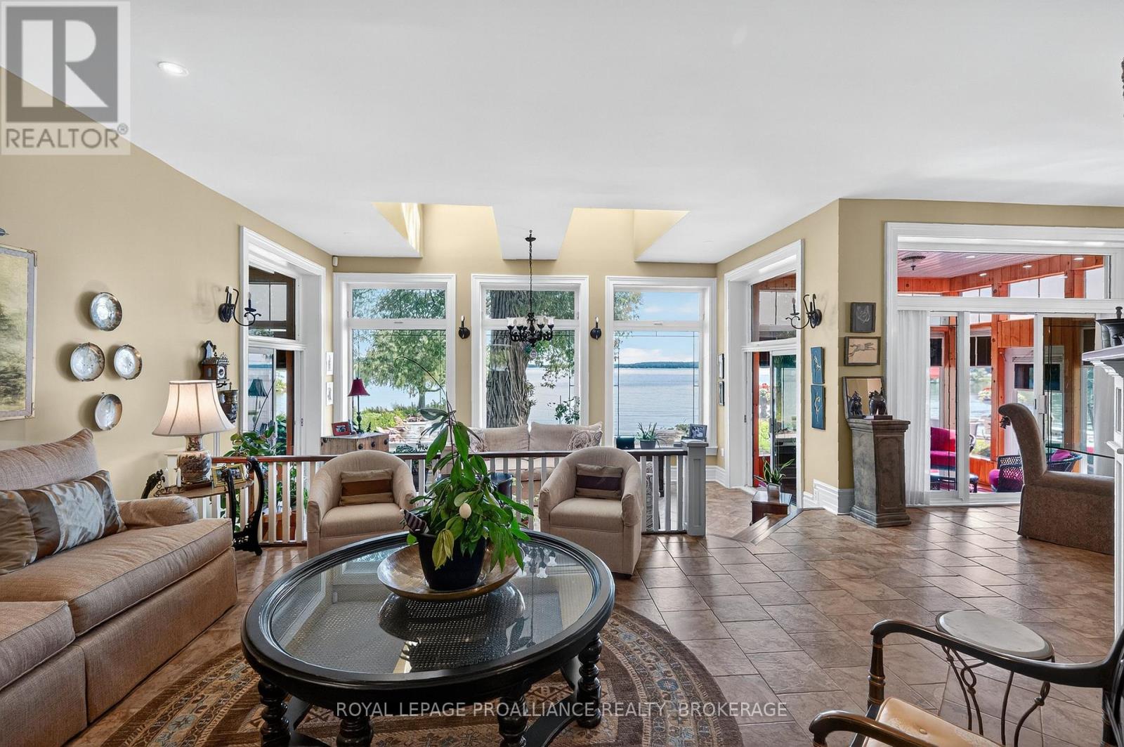 147 1000 Island Parkway, Leeds And The Thousand Islands, Ontario  K7G 2V4 - Photo 13 - X12531712