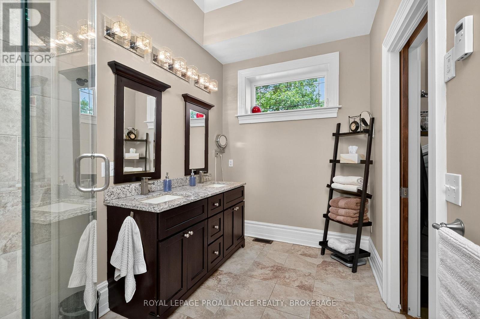 147 1000 Island Parkway, Leeds And The Thousand Islands, Ontario  K7G 2V4 - Photo 23 - X12531712