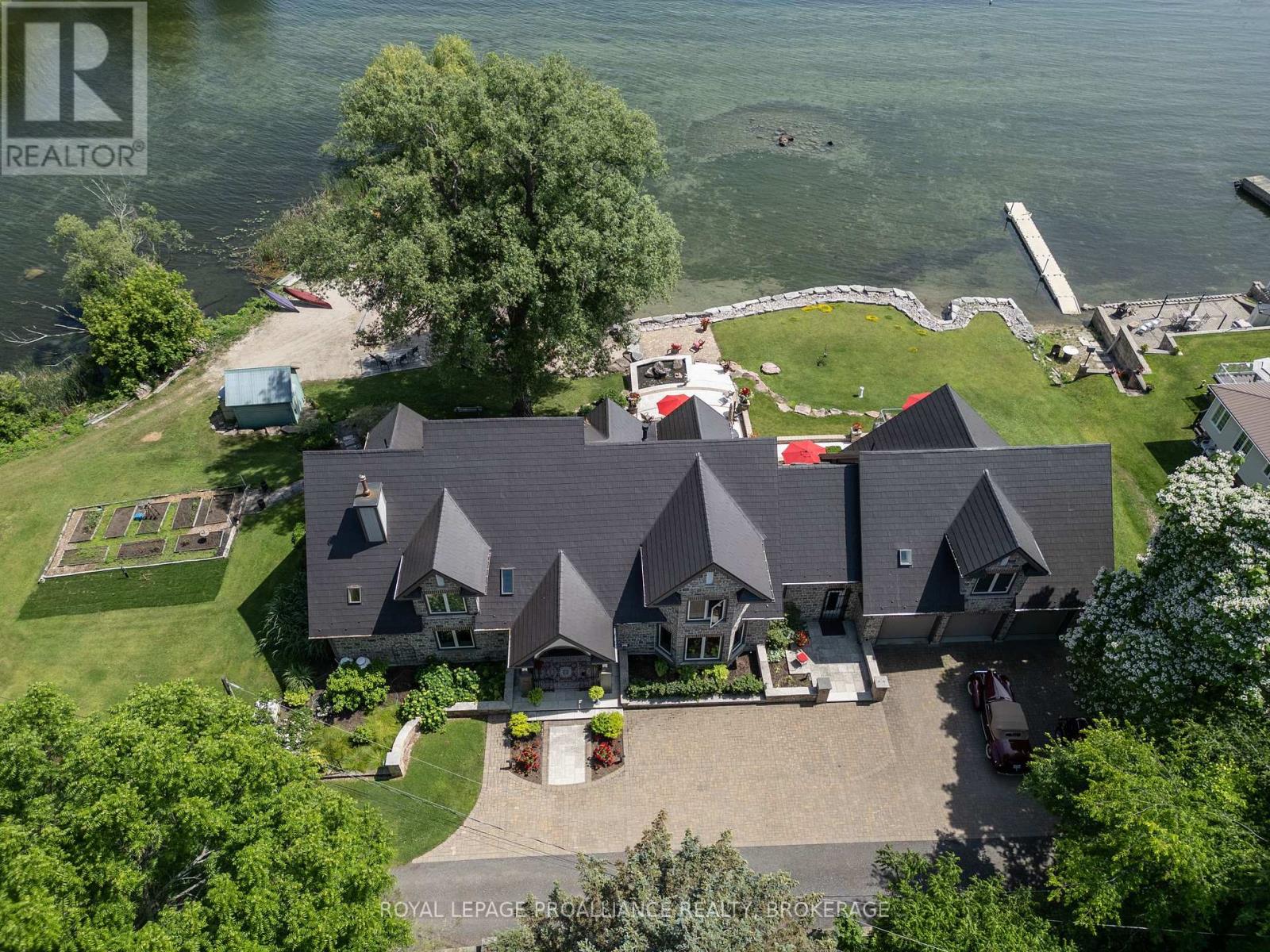147 1000 Island Parkway, Leeds And The Thousand Islands, Ontario  K7G 2V4 - Photo 48 - X12531712