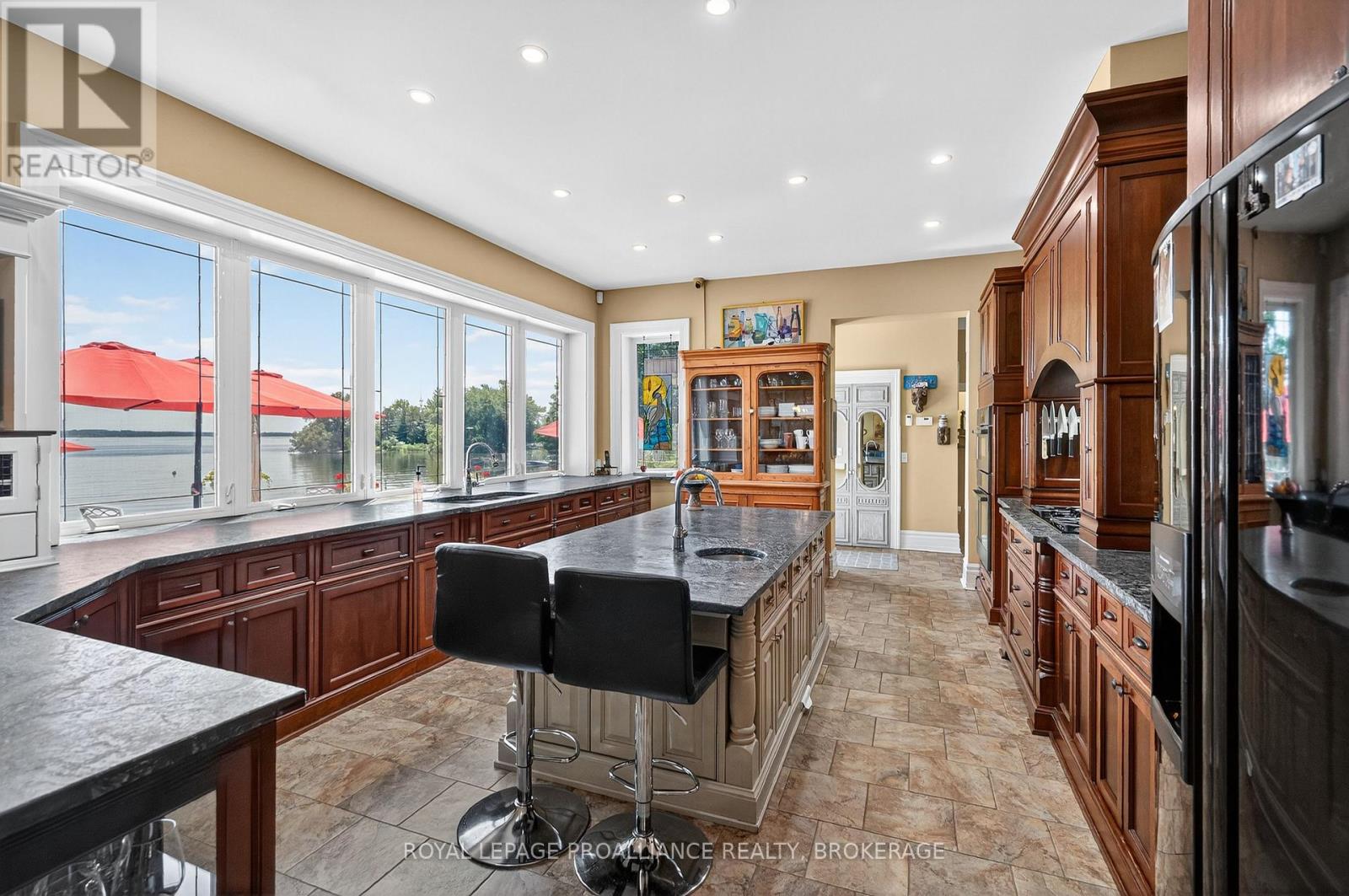 147 1000 Island Parkway, Leeds And The Thousand Islands, Ontario  K7G 2V4 - Photo 8 - X12531712