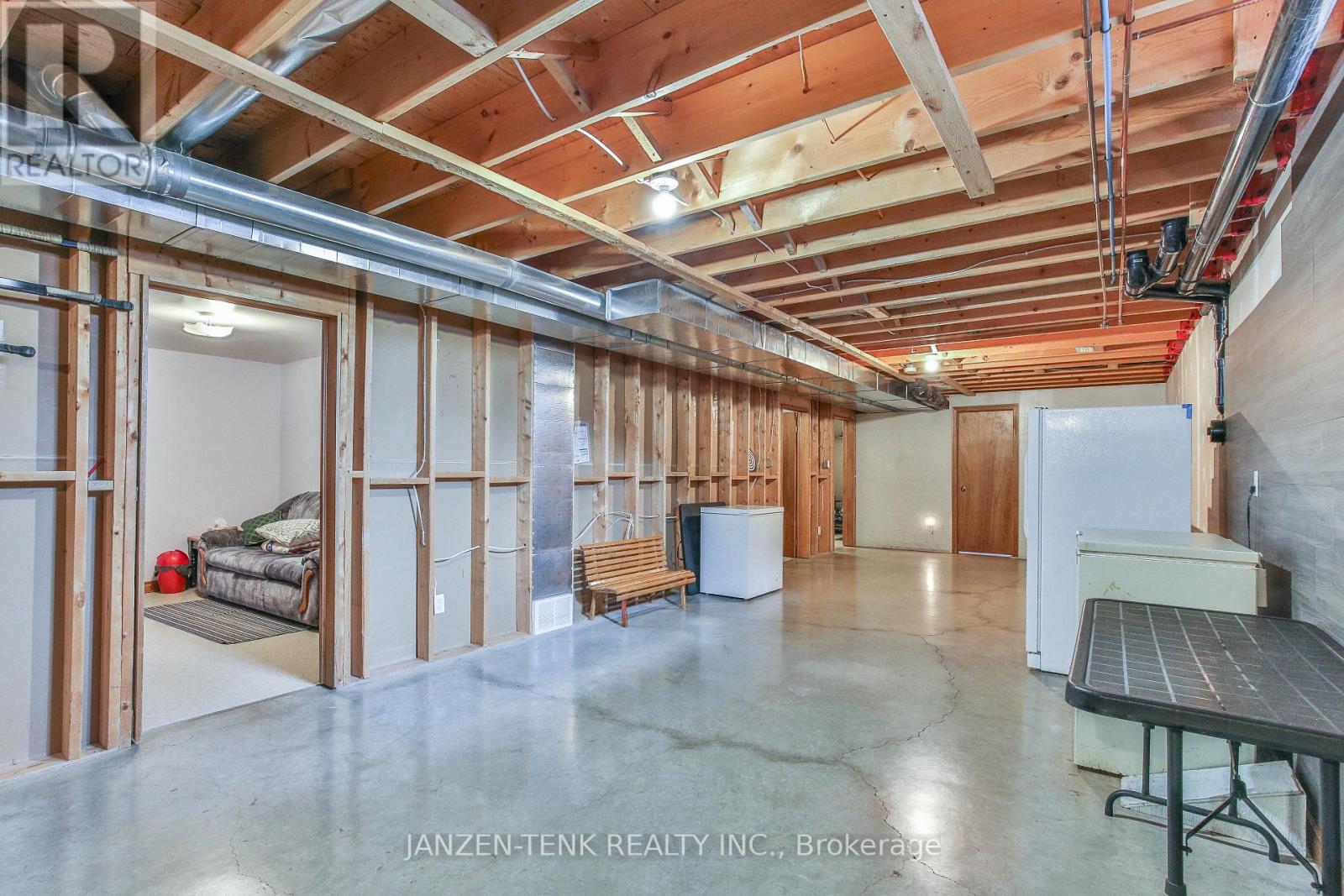 1728 1st Concession Road, Norfolk, Ontario  N0E 1G0 - Photo 32 - X12531710