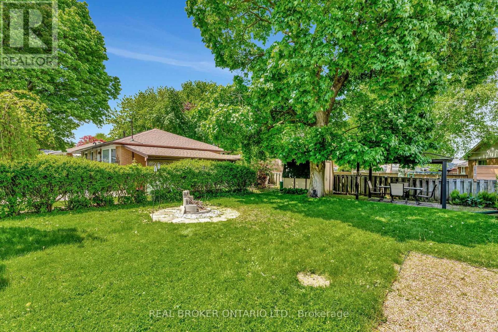 1017 Braeside Street, Woodstock, Ontario  N4S 4T3 - Photo 14 - X12531624