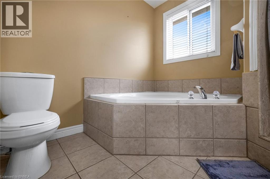 32 Turquoise Drive, Hamilton, Ontario  L8W 4A4 - Photo 14 - 40779255