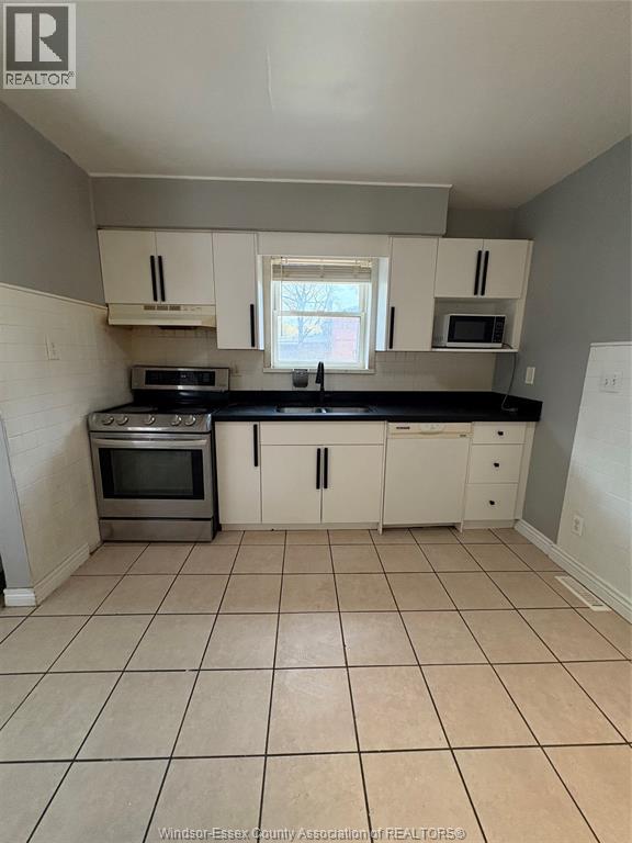 909 Monmouth, Windsor, Ontario  N8Y 3L6 - Photo 19 - 25028519