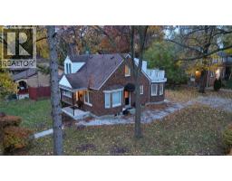 909 Monmouth, Windsor, Ontario