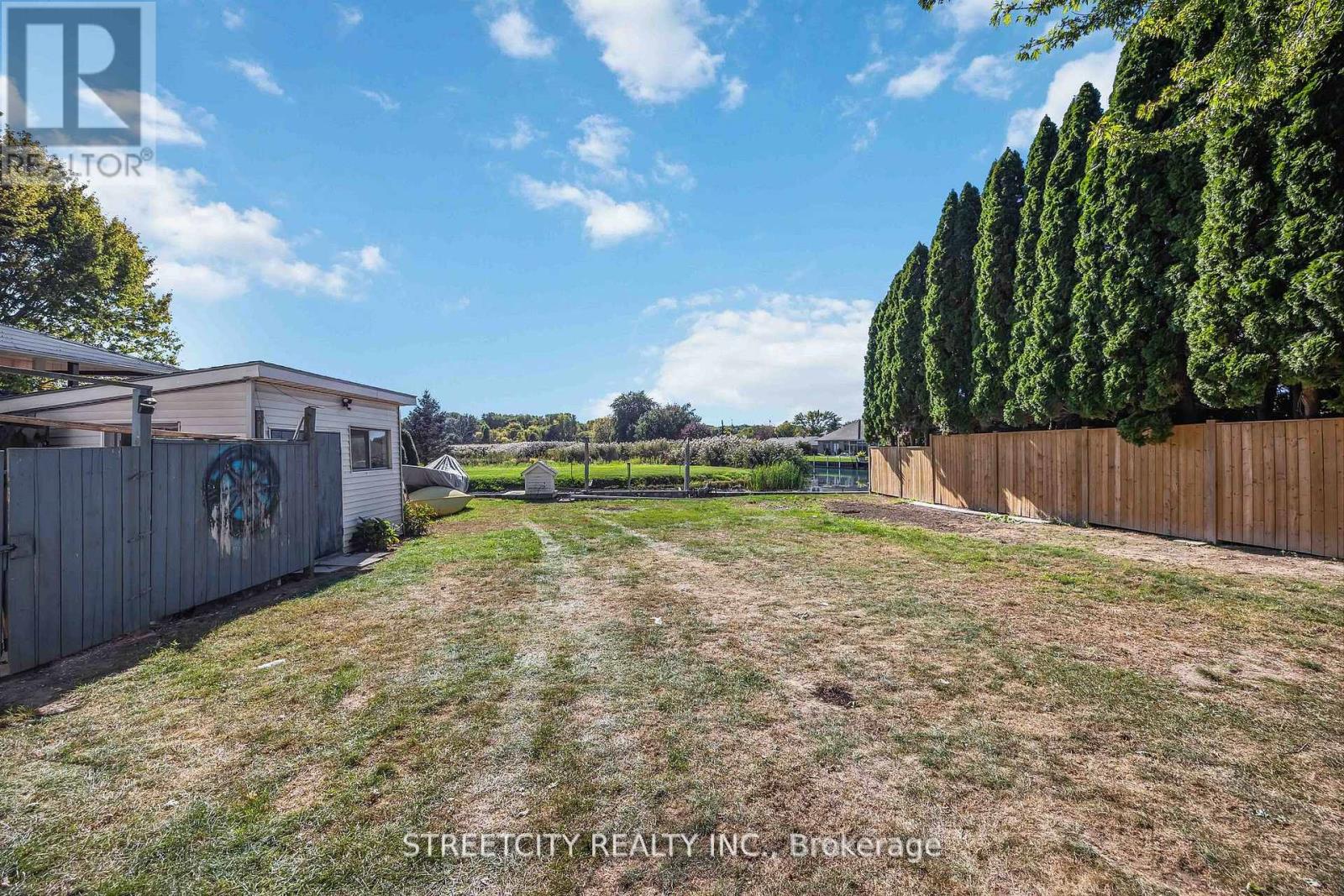 4767 St. Clair Parkway, St. Clair, Ontario  N0P 2B0 - Photo 10 - X12529084