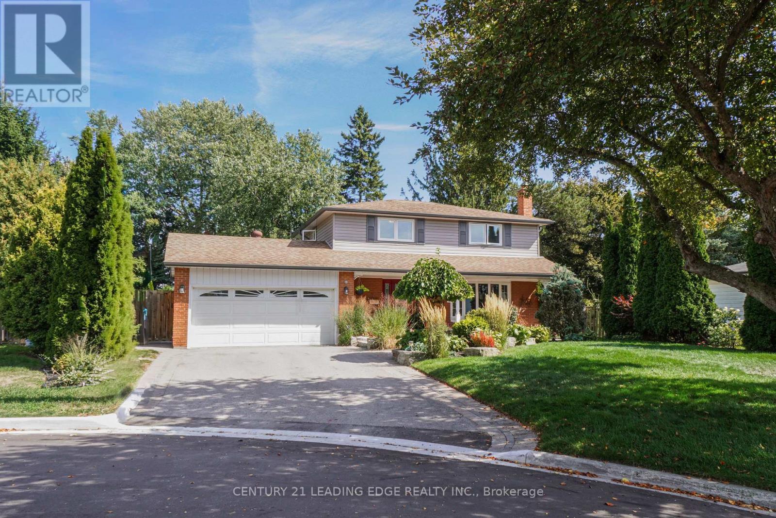 7 DINGLEY COURT, Ajax, Ontario