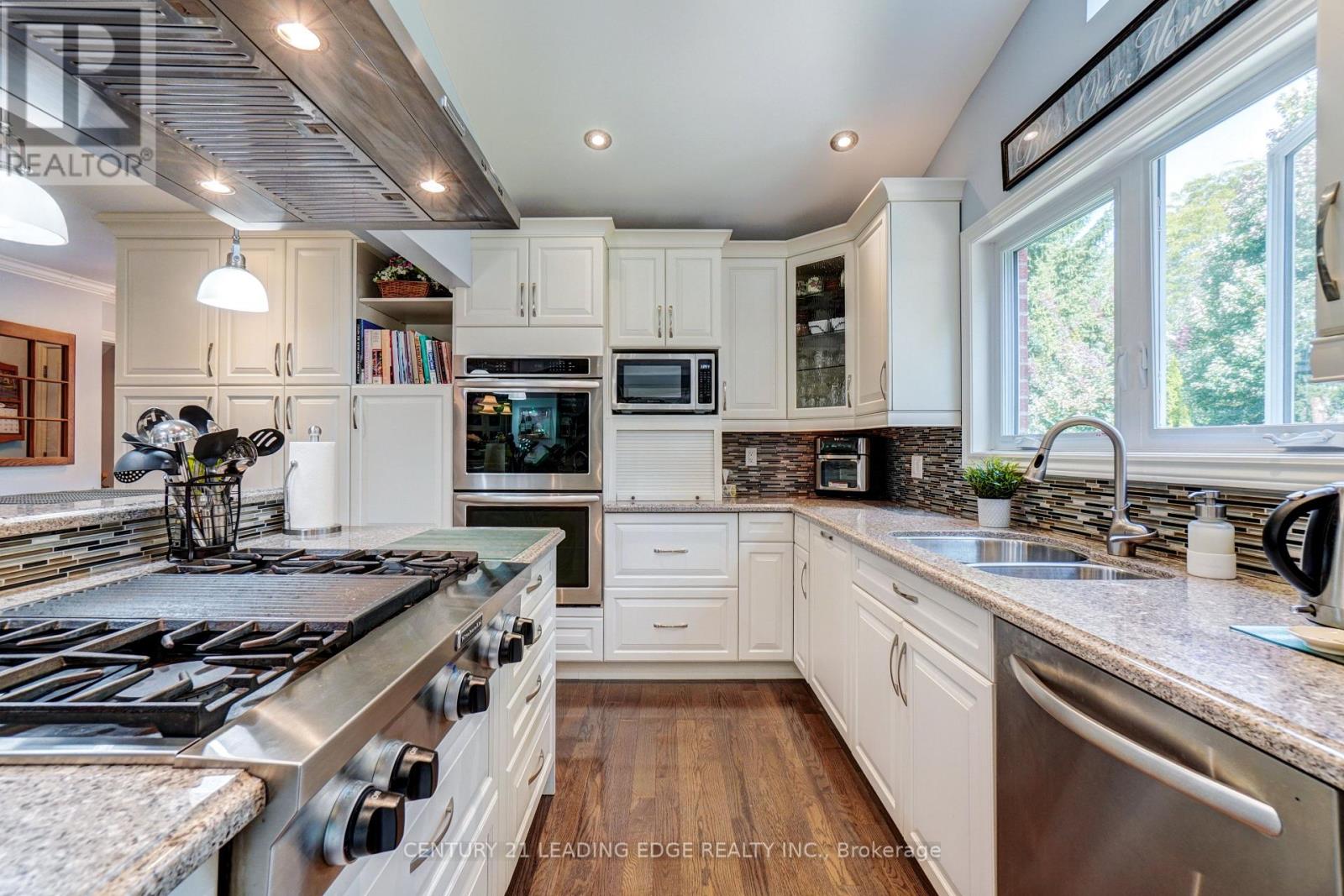 7 Dingley Court, Ajax, Ontario  L1S 6B5 - Photo 13 - E12531706