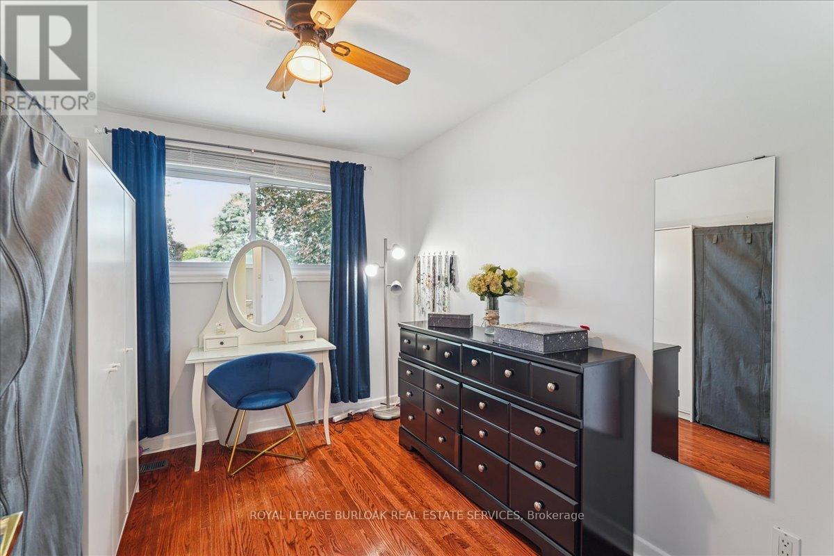 510 Fenwick Place, Burlington, Ontario  L7N 2W8 - Photo 25 - W12412042