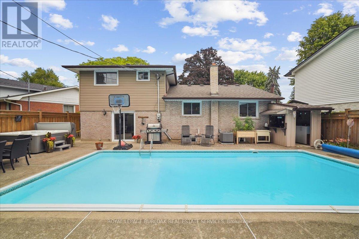 510 Fenwick Place, Burlington, Ontario  L7N 2W8 - Photo 33 - W12412042