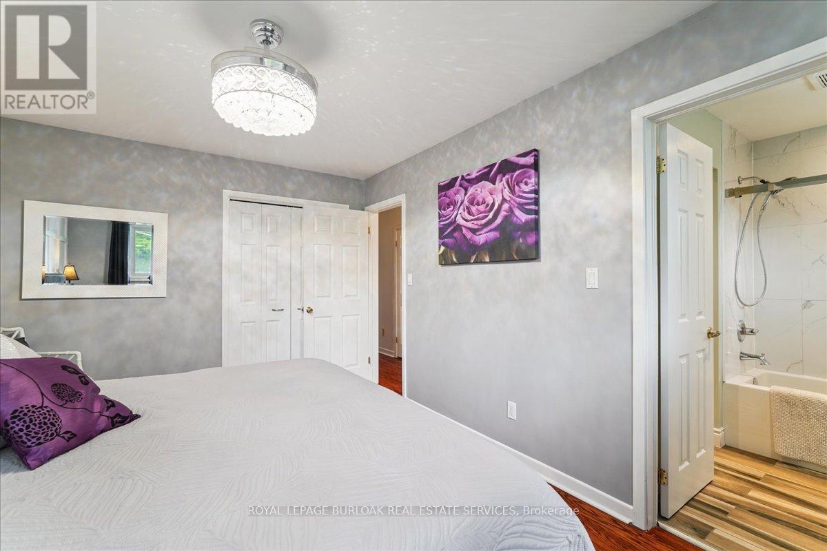 510 Fenwick Place, Burlington, Ontario  L7N 2W8 - Photo 22 - W12412042