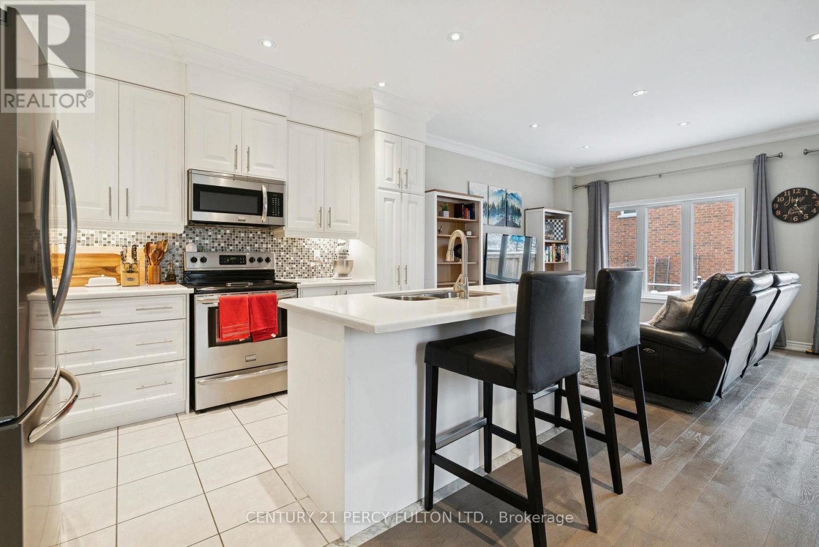 2 Prosser Crescent, Georgina, Ontario  L0E 1R0 - Photo 13 - N12531686