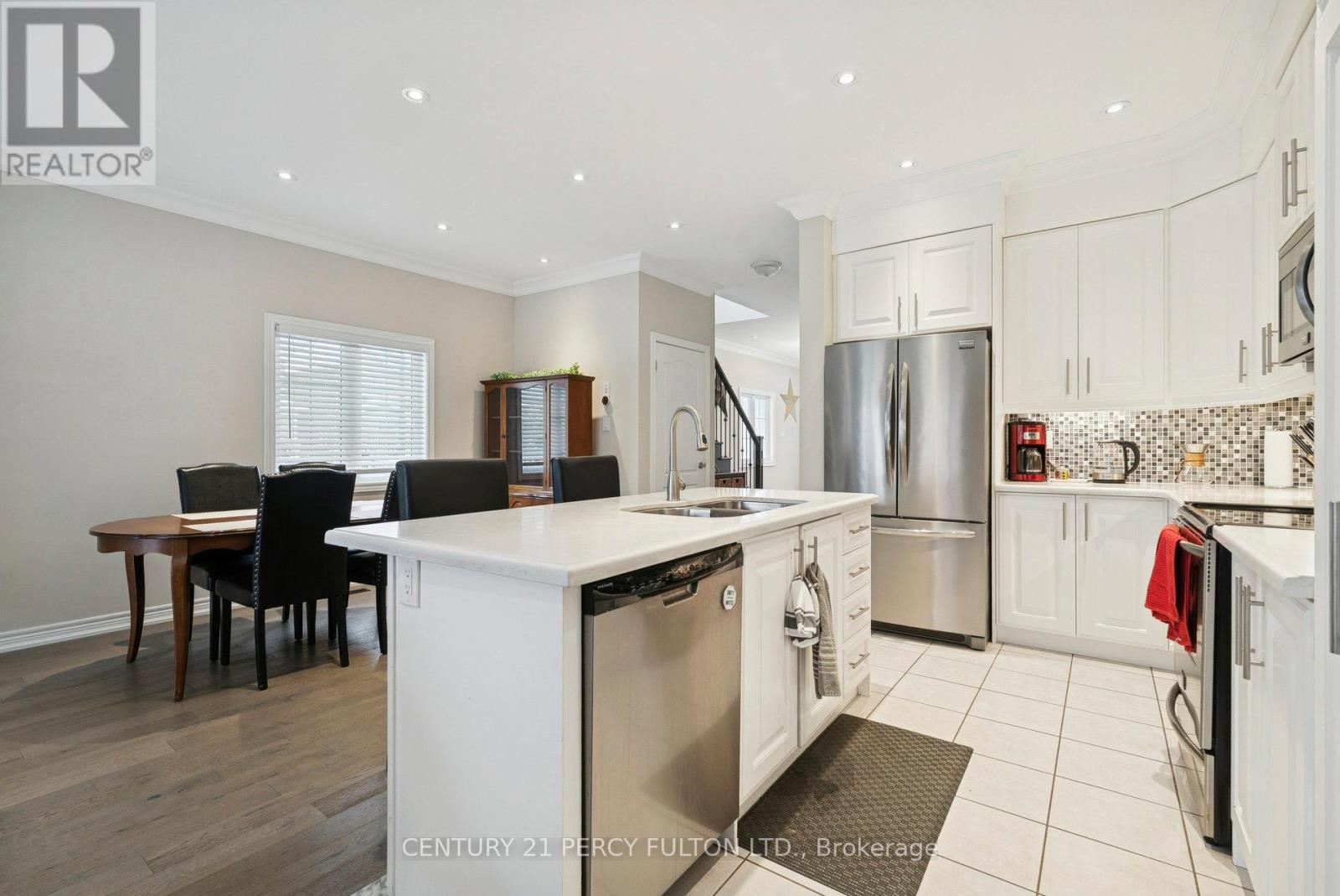 2 Prosser Crescent, Georgina, Ontario  L0E 1R0 - Photo 15 - N12531686