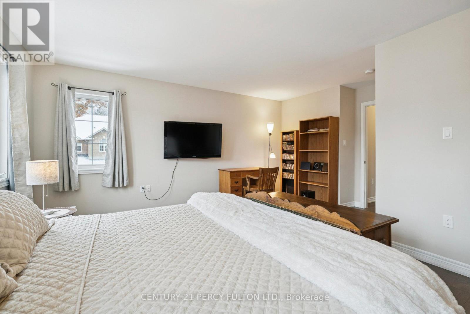 2 Prosser Crescent, Georgina, Ontario  L0E 1R0 - Photo 26 - N12531686