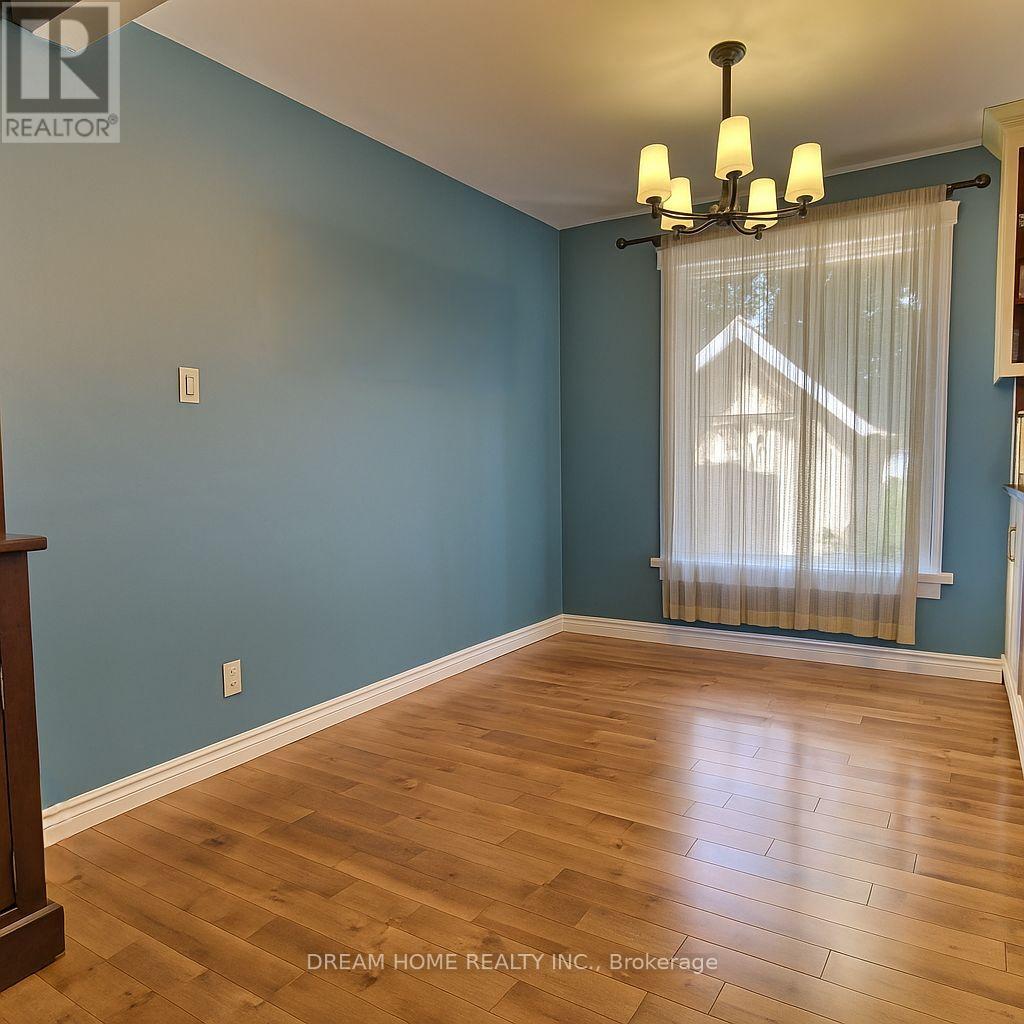 110 Johnson Street, Barrie, Ontario  L4M 4R5 - Photo 4 - S12531698