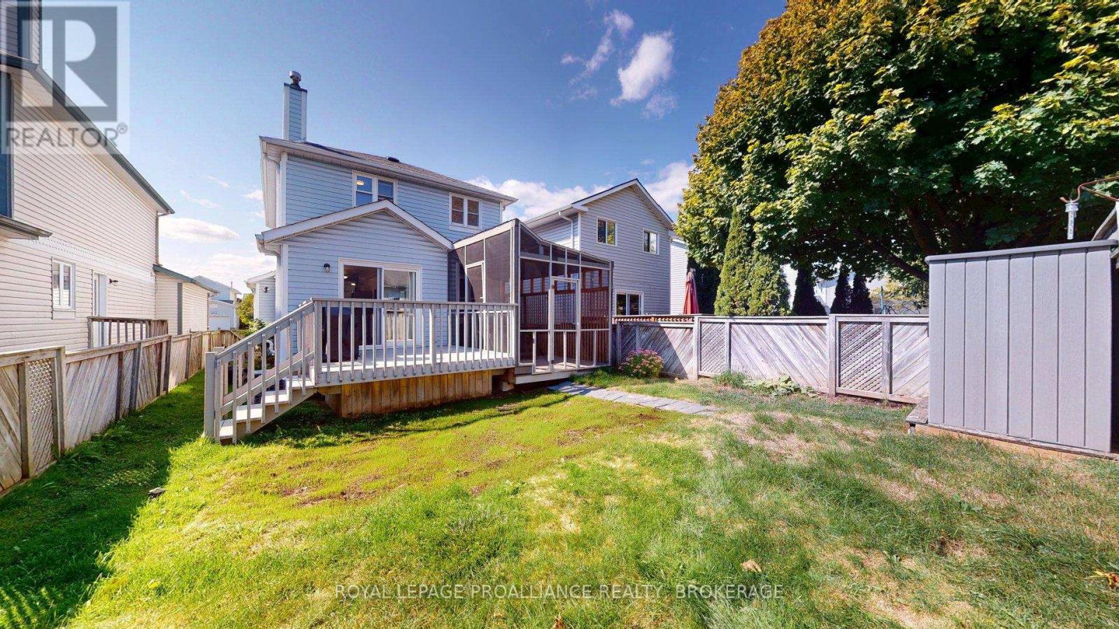 878 Walker Court, Kingston, Ontario  K7M 8L2 - Photo 5 - X12531746