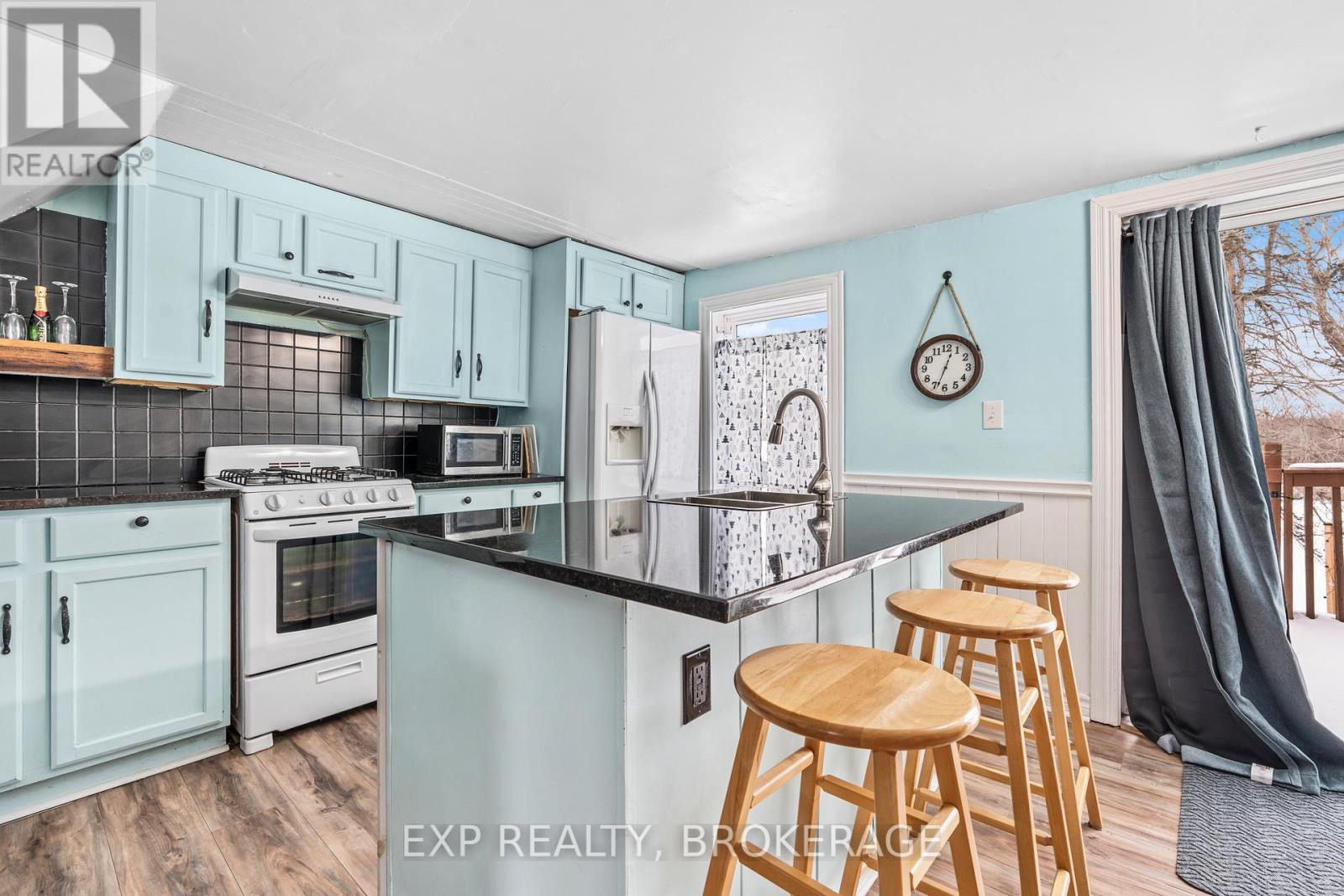 590 Queen Street, Gananoque, Ontario K7G 2B1 - Photo 12 - X12531814