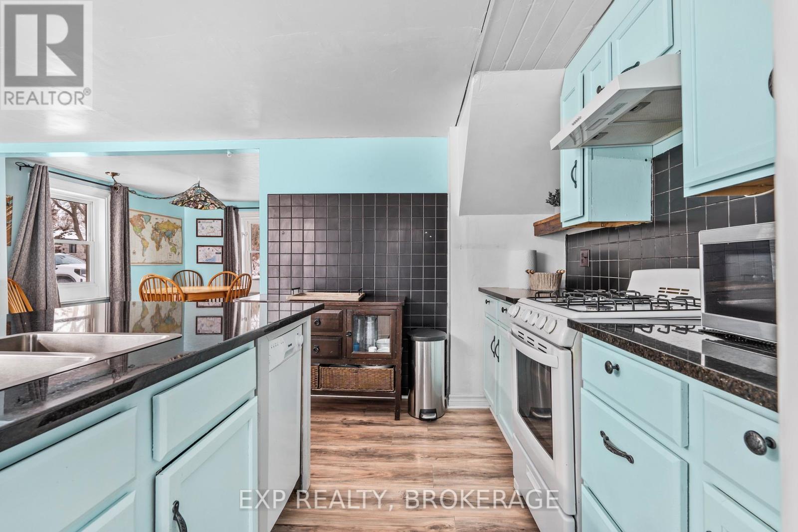 590 Queen Street, Gananoque, Ontario K7G 2B1 - Photo 14 - X12531814