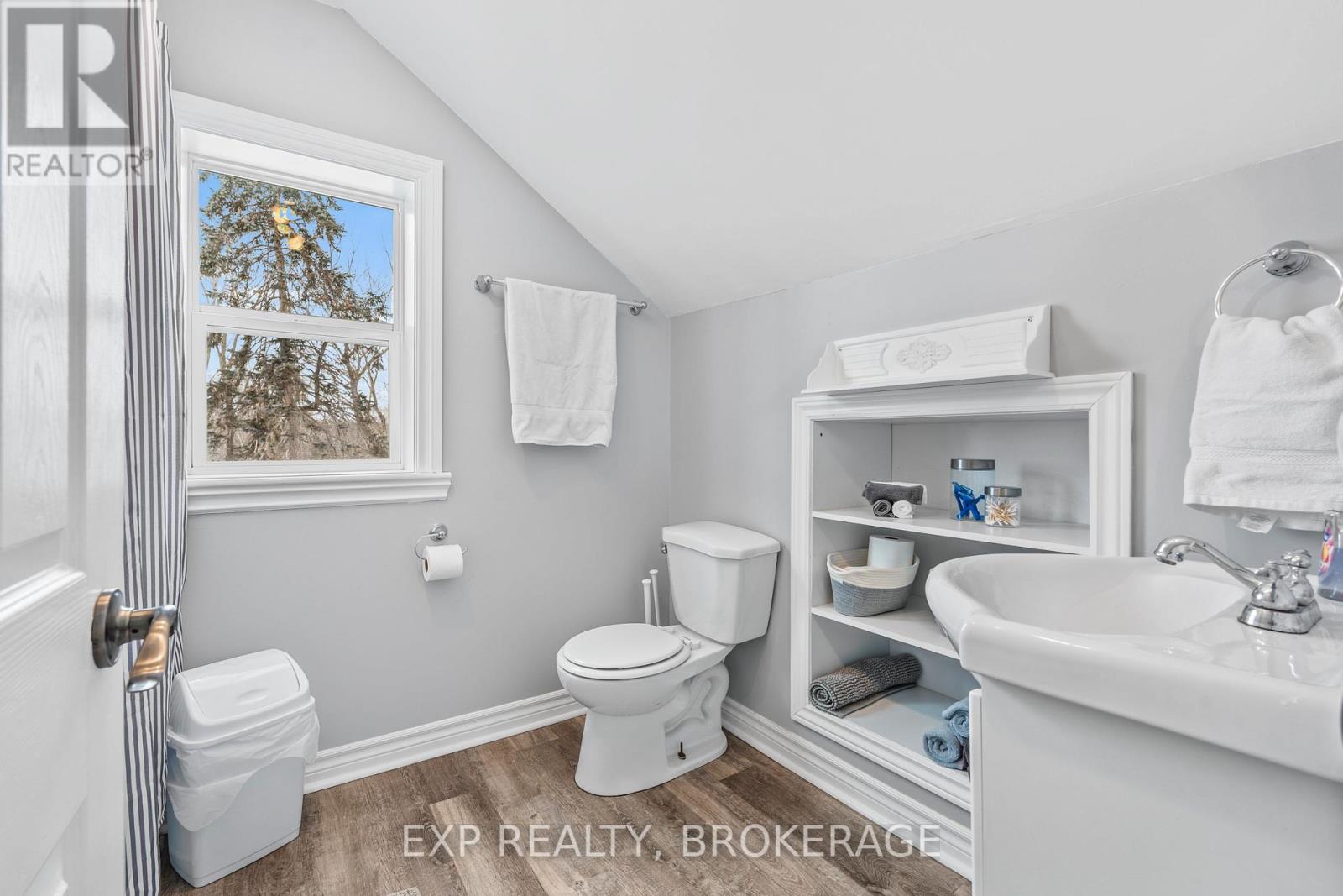 590 Queen Street, Gananoque, Ontario K7G 2B1 - Photo 20 - X12531814