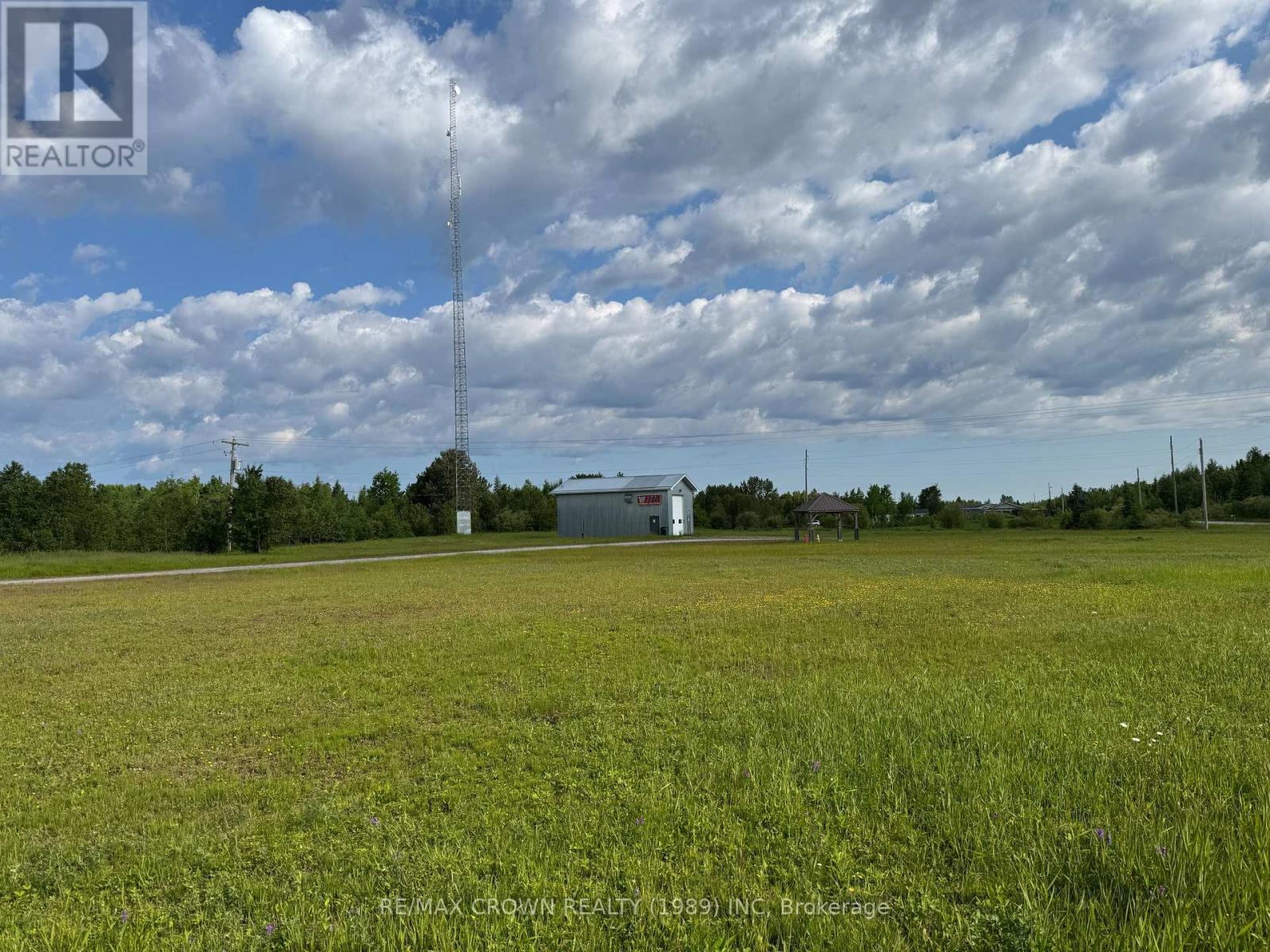 Fauquier-Strickland - 800 Cloutier Road, Kapuskasing, Ontario P0L 2C0 - Photo 3 - T12531818