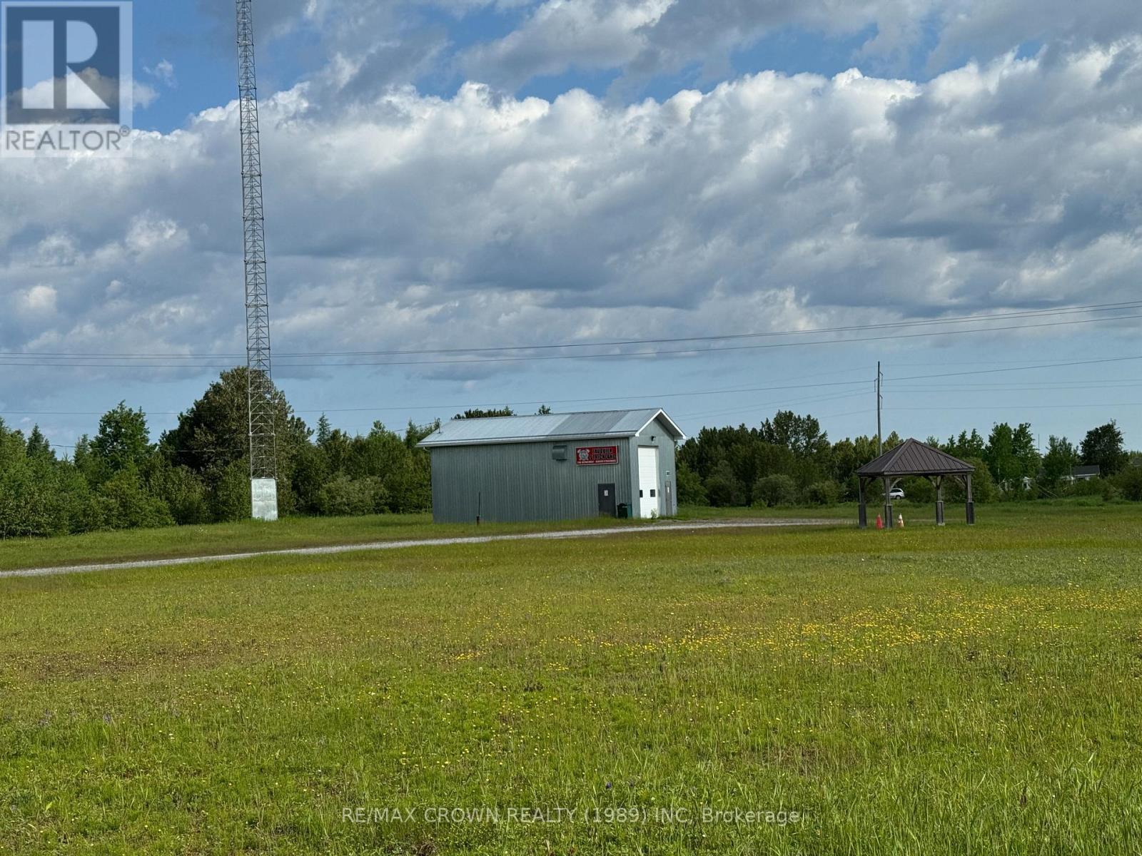 Fauquier-Strickland - 800 Cloutier Road, Kapuskasing, Ontario P0L 2C0 - Photo 4 - T12531818