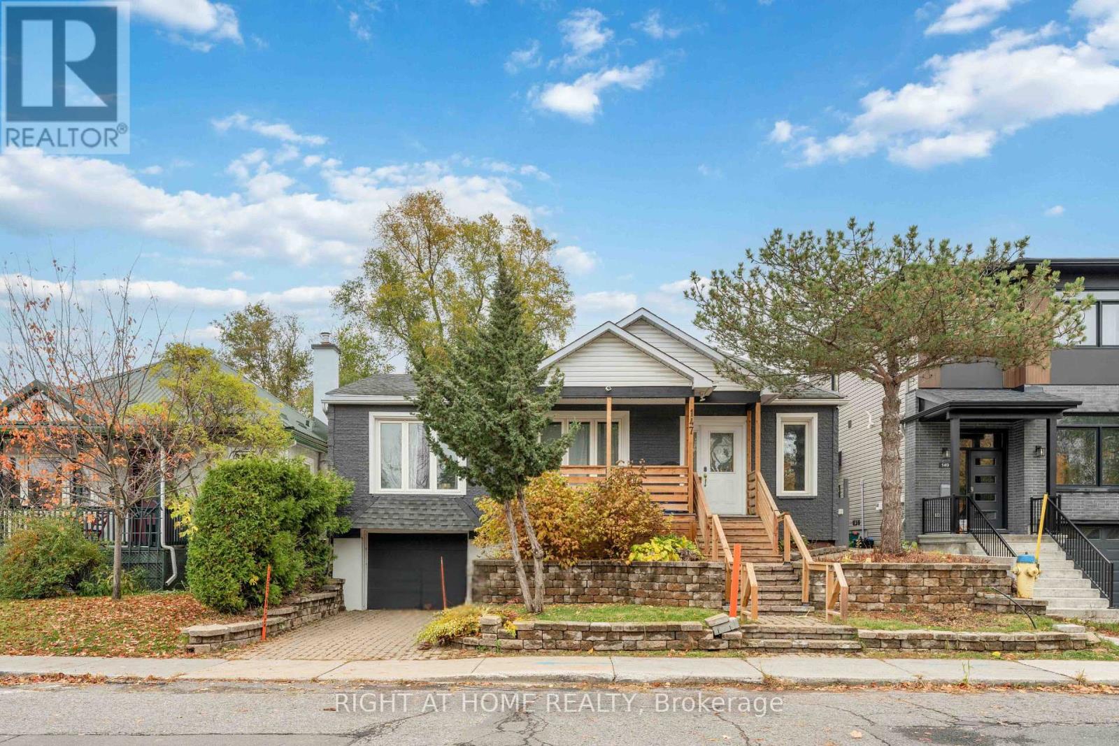 147 LONGPRE STREET E, Ottawa, Ontario