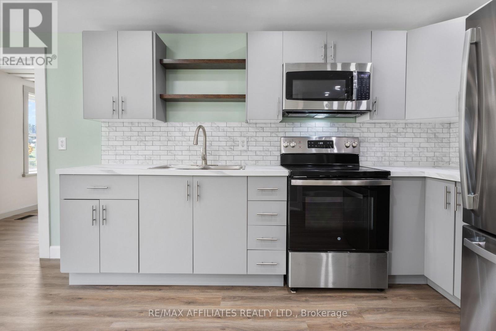 79 Henry Street, Merrickville-Wolford, Ontario  K0G 1G0 - Photo 7 - X12531754