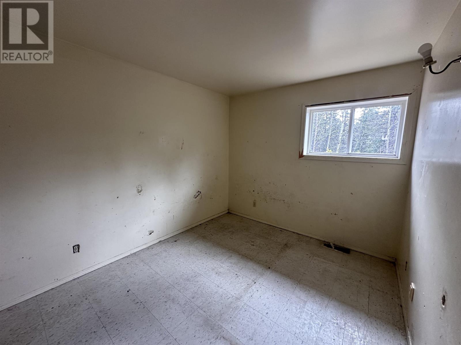 5 Northern Cres, Armstrong Station, Ontario  P0T 1A0 - Photo 18 - TB253398