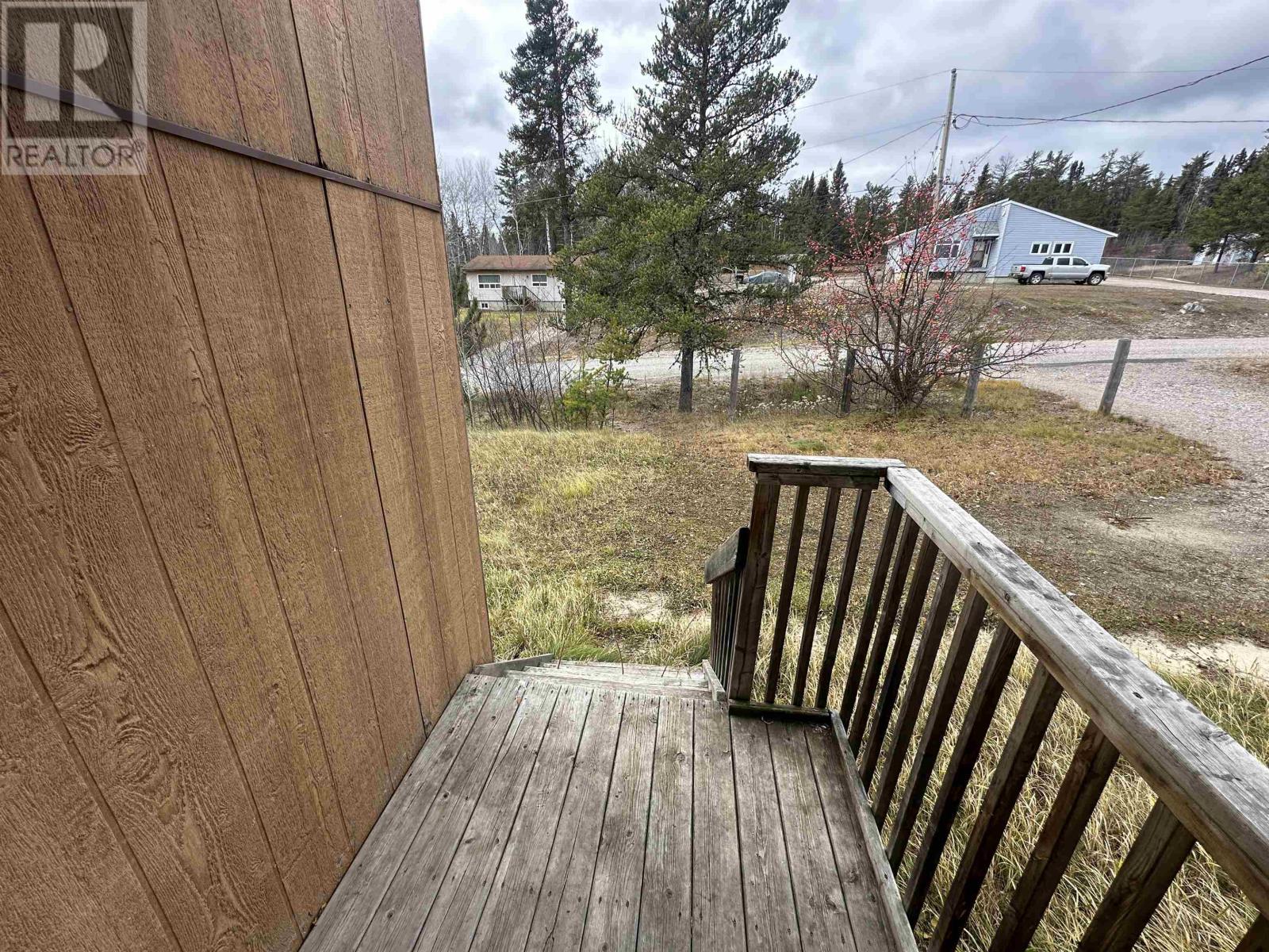 5 Northern Cres, Armstrong Station, Ontario  P0T 1A0 - Photo 3 - TB253398