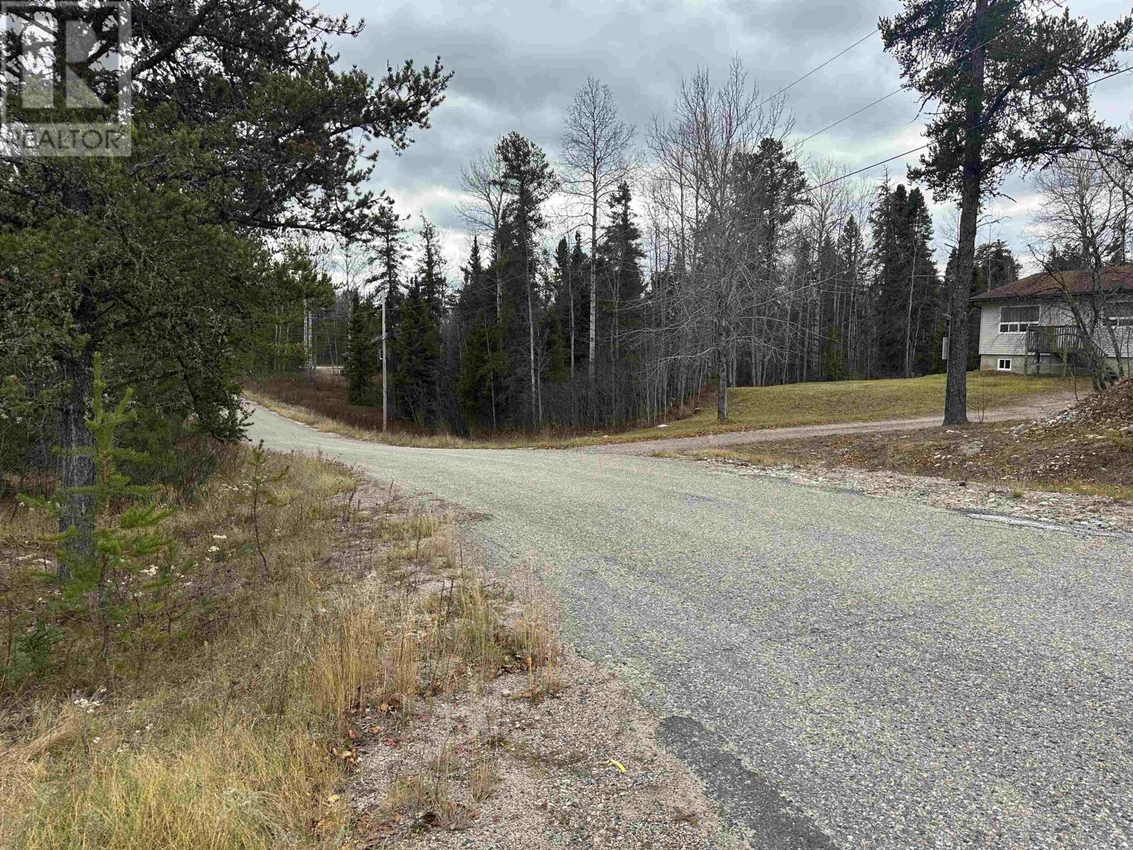 5 Northern Cres, Armstrong Station, Ontario  P0T 1A0 - Photo 49 - TB253398