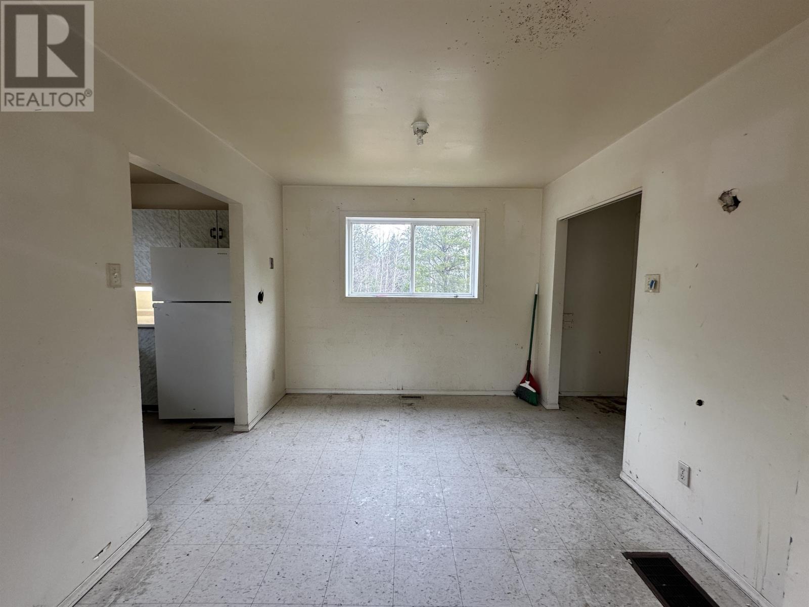 5 Northern Cres, Armstrong Station, Ontario  P0T 1A0 - Photo 9 - TB253398