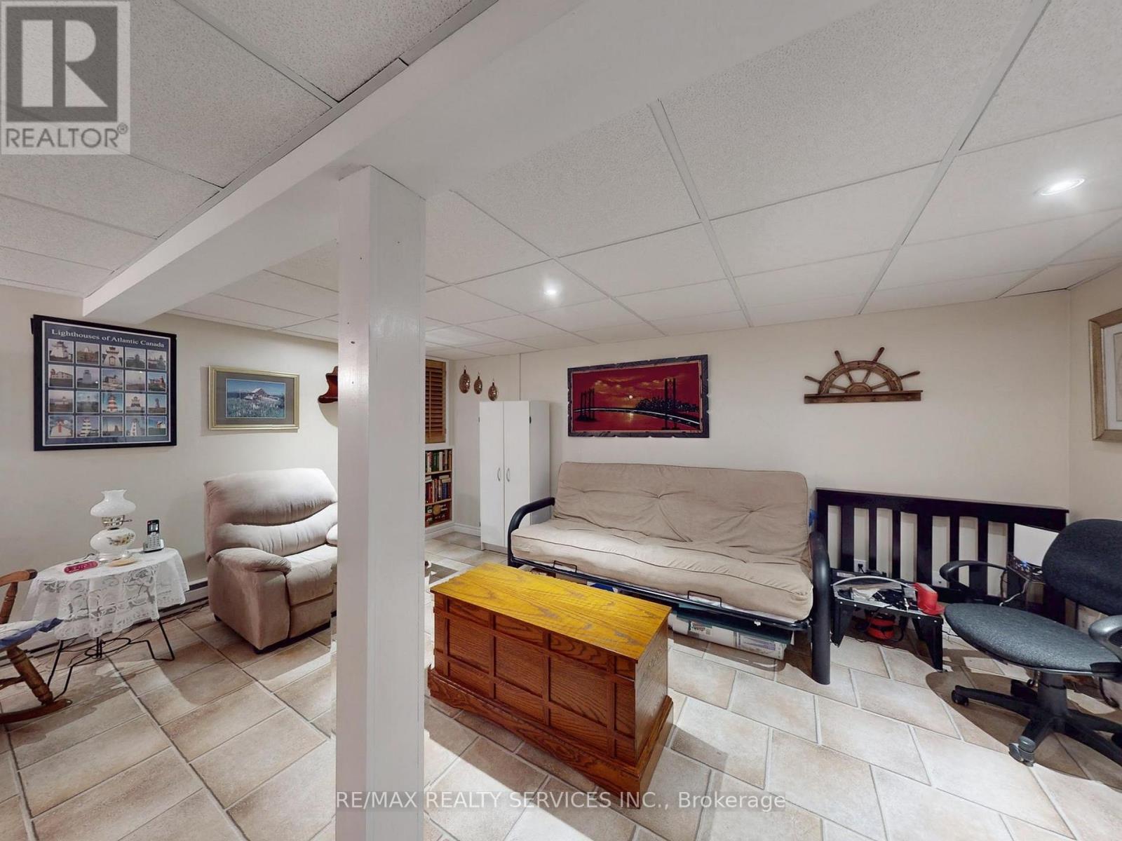 2 Grove Park Square, Brampton, Ontario  L6S 2K3 - Photo 31 - W12531688