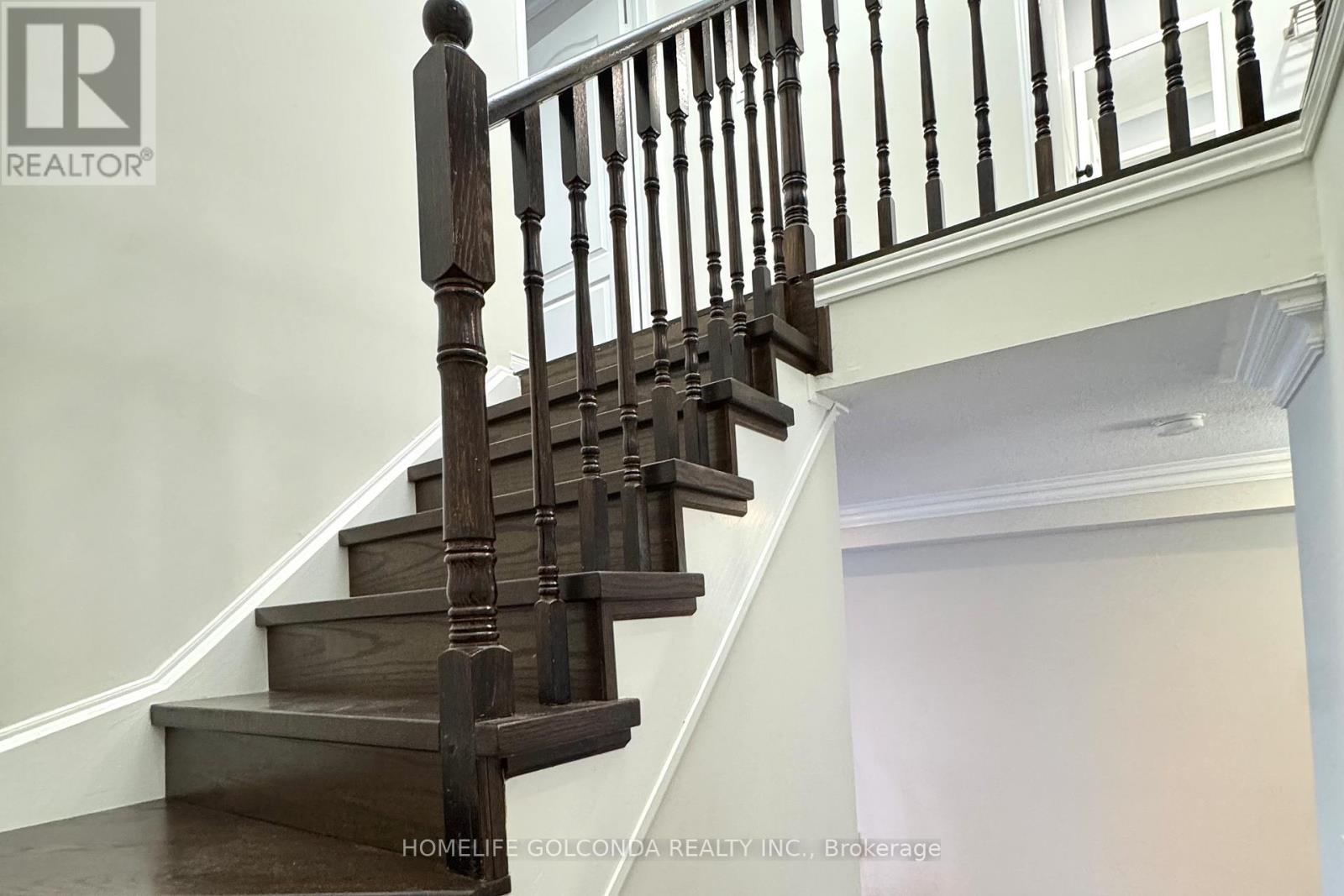 55 - 601 Shoreline Drive, Mississauga, Ontario  L5B 4K2 - Photo 8 - W12531704